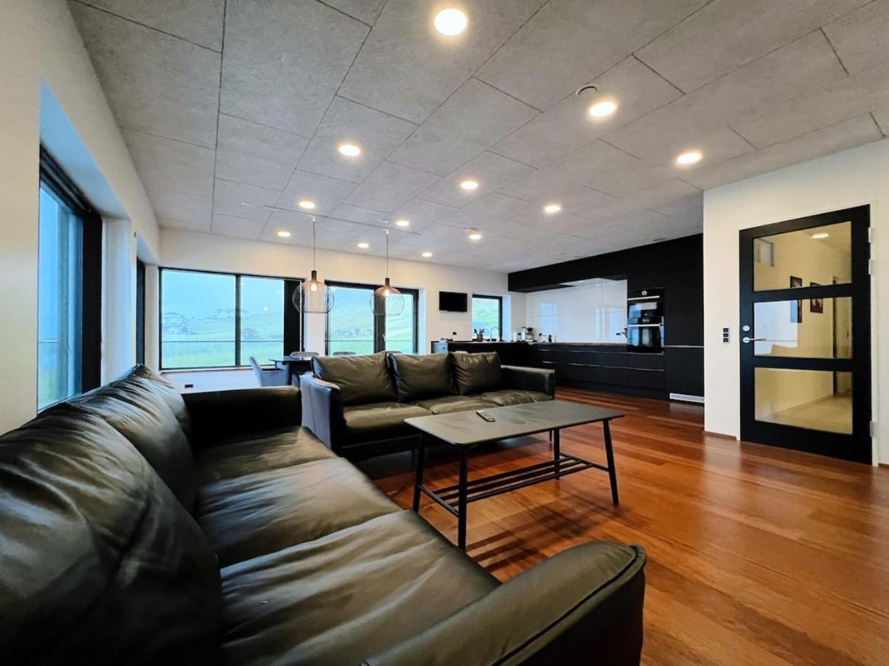 Stunning Ocean View Penthouse Apartment Oravik Exterior foto